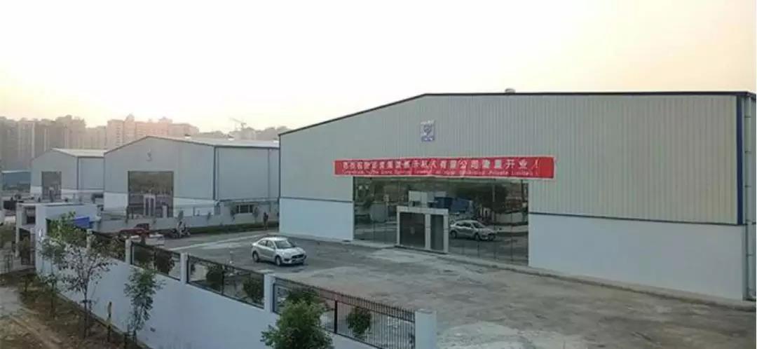 手?jǐn)y手、肩并肩 | 印度海淇，生日快樂~